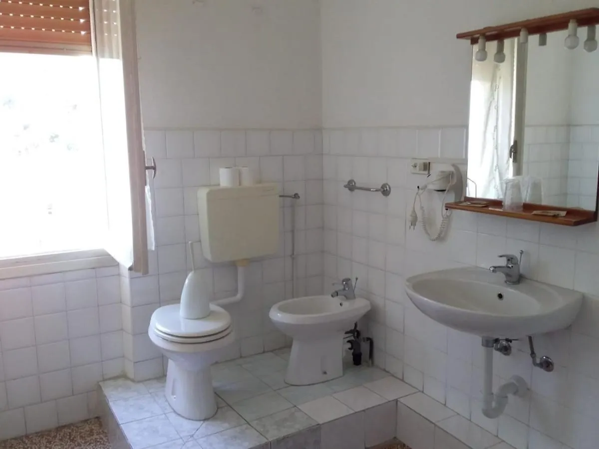 Hotel Gino Noli 3*,