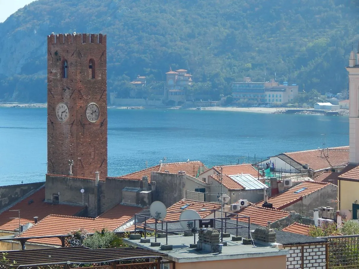 Hotel Gino Noli 3*,